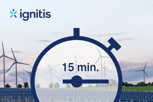 Lauke esantis saulės baterijų ir vėjo jėgainių parkas su laikmačiu, rodančiu „15 min.“, ir „Ignitis“ logotipu viršuje