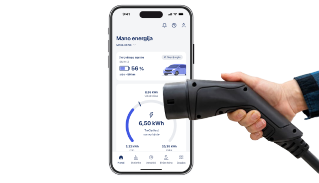 EnergySmart programėlės įkrovimo namie langas ir ranka laikanti įkrovimo jungtį.